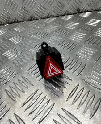 KIA Sportage Hazard light switch 93790p1000wk