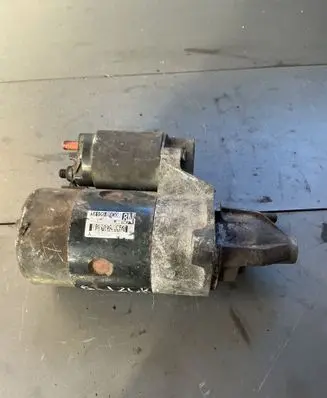 Suzuki Swift I Starter motor 3110086g0
