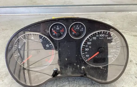 Audi A3 S3 8P Speedometer (instrument cluster) 8P0920900JX