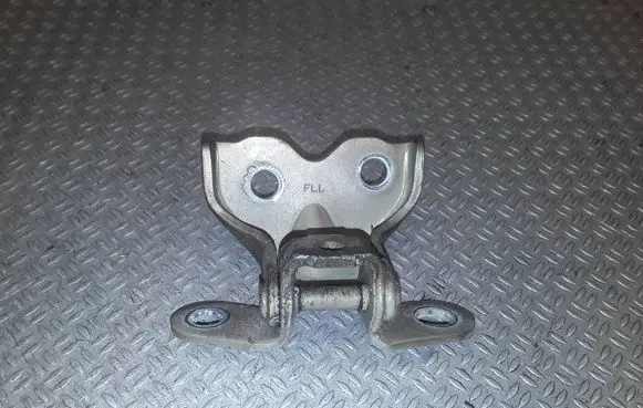 KIA Picanto Front door lower hinge