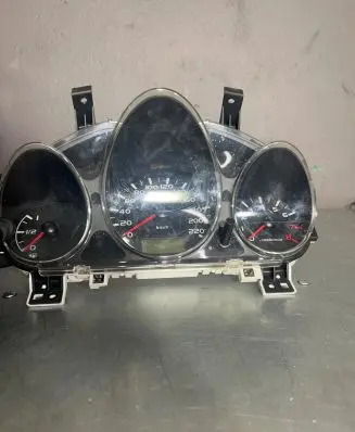 Mitsubishi Colt Speedometer (instrument cluster) MR951770 009129517700 MM0038