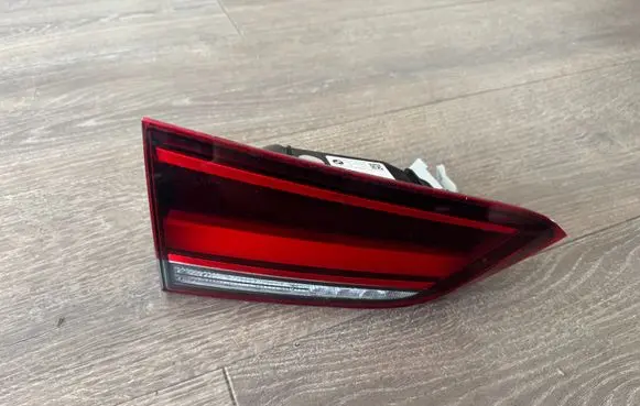 BMW X1 F48 F49 Tailgate rear/tail lights F03761000H