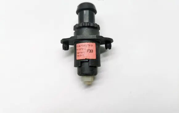 BMW 4 F32 F33 Loading door check strap stopper 51247320473