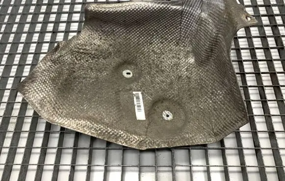 BMW X5 G05 Exhaust heat shield 7424938