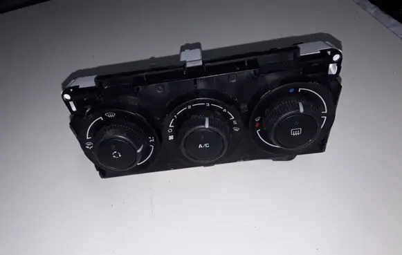 Peugeot 308 Climate control unit 69940002