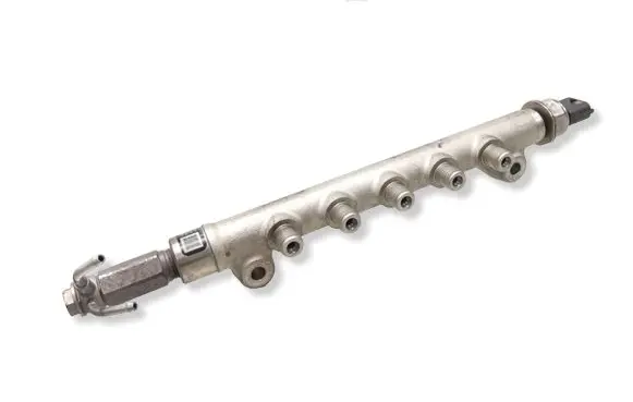 Opel Astra J Fuel main line pipe 55570022