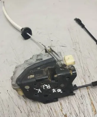 Audi Q7 4L Front door lock 3C1837015A
