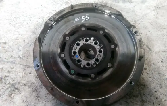 Toyota Avensis T270 Dual mass flywheel 134500R010