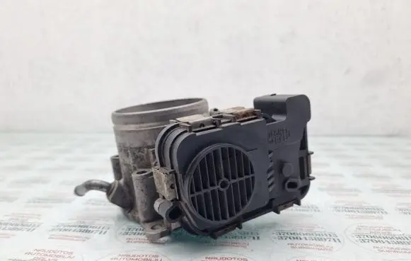 Volkswagen Jetta V Throttle valve 07K133062B