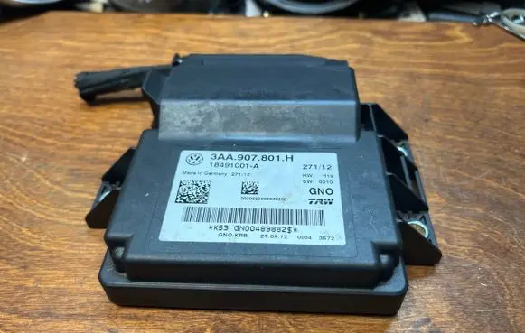Volkswagen PASSAT B7 Hand brake control module 3AA907801H 18491001A 2000000000968230