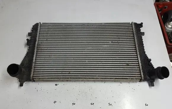 Volkswagen Tiguan Intercooler radiator 3C0145805AM