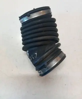 Volvo S60 Air intake hose/pipe 6743538