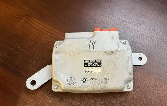 Toyota Auris 150 Other control units/modules 8989228010