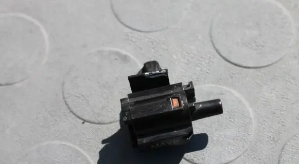 KIA Sportage Outside/exterior temperature sensor 