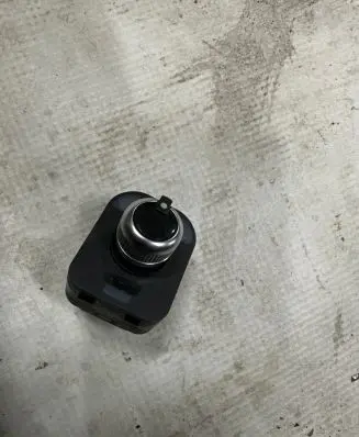 Audi A6 C7 Wing mirror switch 4H0959565 5611