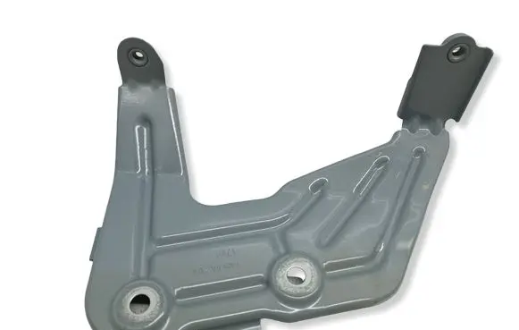 BMW X4 G02 Fender mounting bracket 7424678