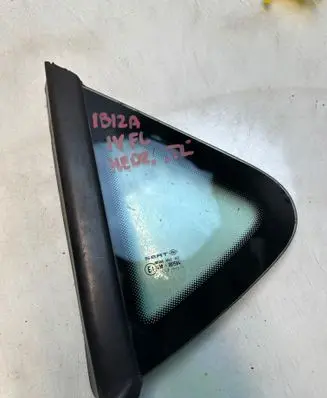 Seat Ibiza IV (6J,6P) Rear side window 12321