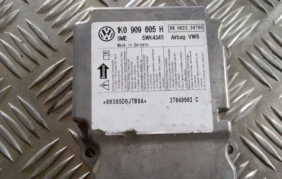 Volkswagen Golf V Airbag control unit/module 1C0909605H 5WK43411