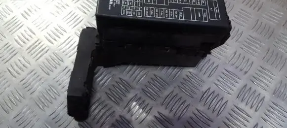 Nissan X-Trail T30 Fuse box set 71543266ya2 7154-3266ya2