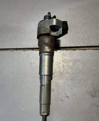 BMW 7 E65 E66 Fuel injector 0445115008