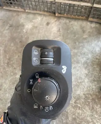 Volkswagen Polo V 6R Light switch 5N0941431A 04062506