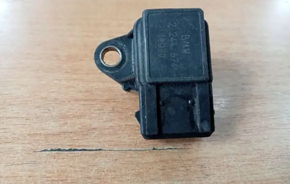 BMW 3 E36 Air pressure sensor 22446746R14