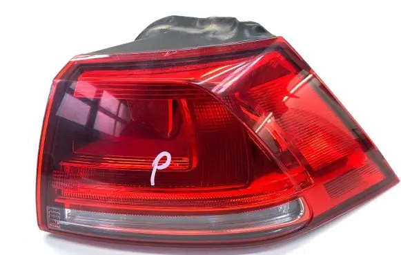 Volkswagen Golf VII Rear/tail lights 5G0945096F