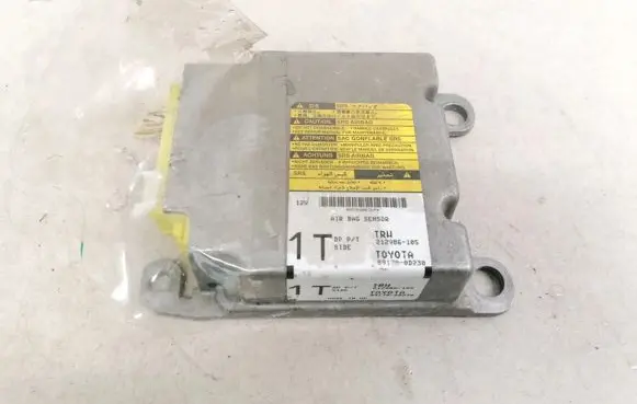 Toyota Yaris Airbag control unit/module 891700D230 89170-0D230