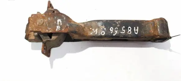 Ford Transit Engine mount bracket 3c116p082ac 3c11-6p082-ac