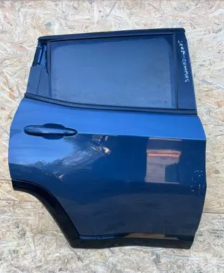 Jeep Cherokee III KJ Rear door 