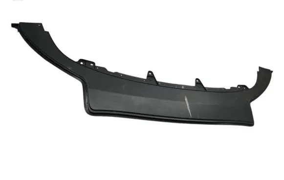 Front bumper lip