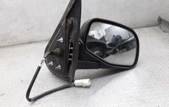 Ford Explorer Front door electric wing mirror E11011163