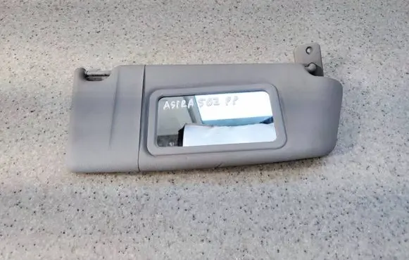 Sun visor