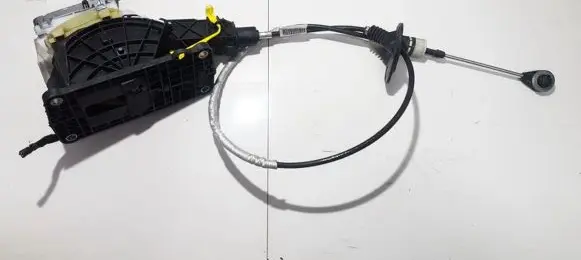 Volvo XC60 Gear shifter/selector P30759120 T20100304170042