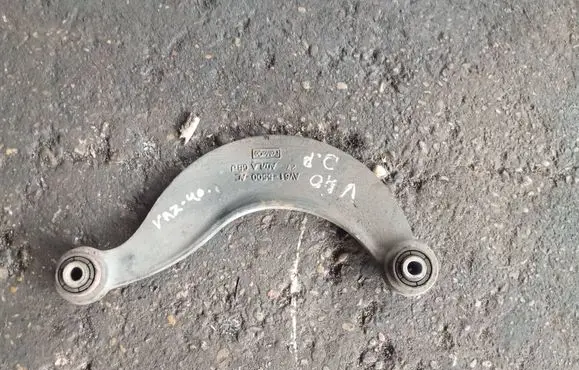 Volvo V40 Rear control arm AV615500AC