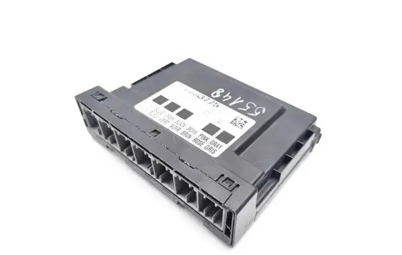 Opel Insignia A Central body control module 13593775 F00HJ01185