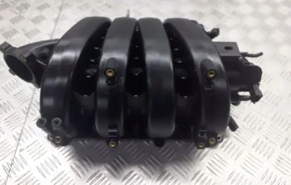 Opel Zafira B Intake manifold 55353313