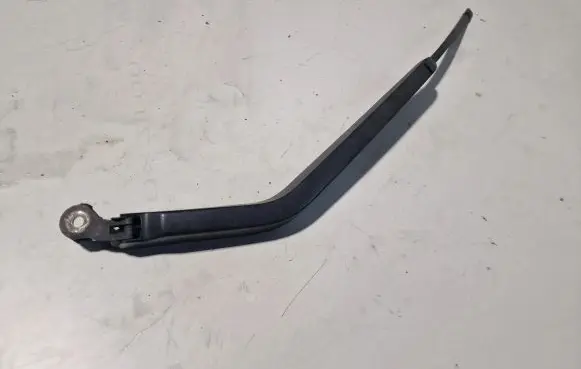 Volkswagen Transporter - Caravelle T5 Rear wiper blade arm