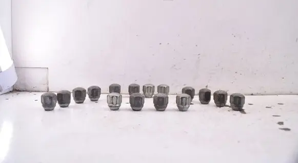 Aixam City II Nuts/bolts
