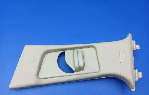 Mercedes-Benz C W204 (B) pillar trim (top) A2046903786 A2048600130 A2048600930