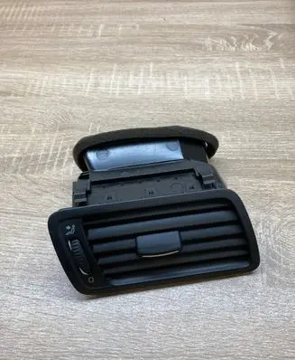 Volkswagen PASSAT B6 Dashboard side air vent grill/cover trim 3C1819702E