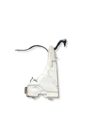 BMW X6 E71 Windshield washer fluid reservoir/tank 