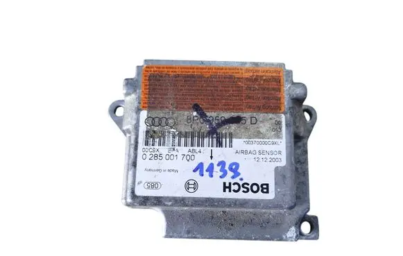 Audi A4 S4 B7 8E 8H Airbag control unit/module 0285001700 8P0959655D