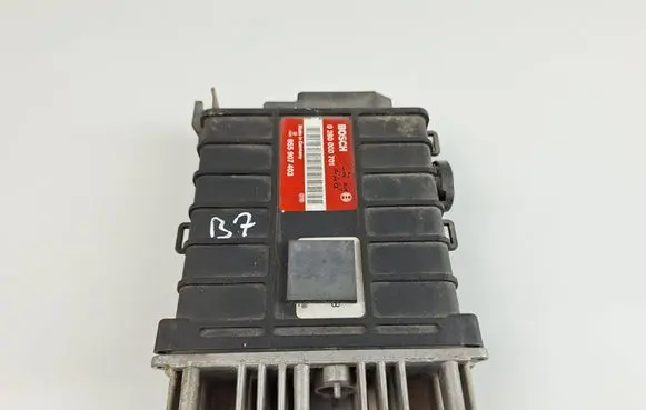 Audi 80 90 S2 B4 Engine control unit/module 855907403 0280000701