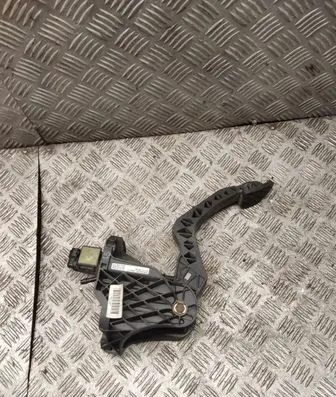 Skoda Octavia Mk2 (1Z) Clutch pedal 1K1721059BE
