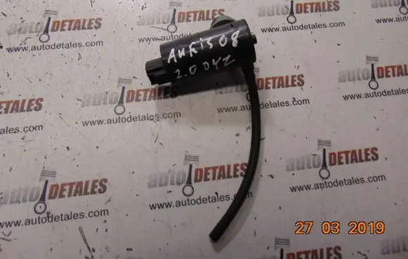 Toyota Auris 150 Windscreen/windshield washer pump 438624