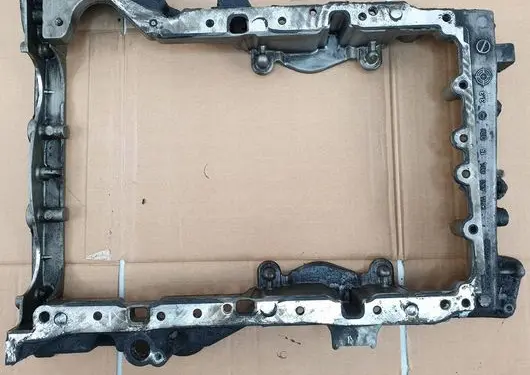 Mercedes-Benz E W212 Oil sump A6510141502