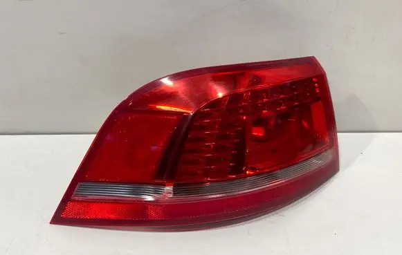 Volkswagen PASSAT B7 Rear/tail lights 3AF945207B 021308475