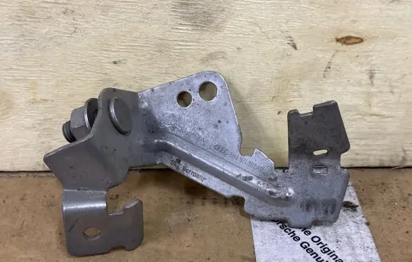 Audi A4 S4 B8 8K Other engine bay part 8K0971502AB