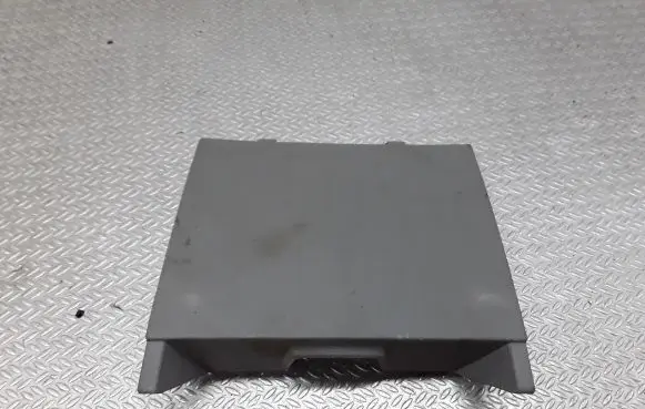 Volkswagen Transporter - Caravelle T5 Fuse box cover 7H1857151B